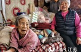 江苏南通通州：七旬老人义务照顾七旬邻居，不是姐妹胜似姐妹